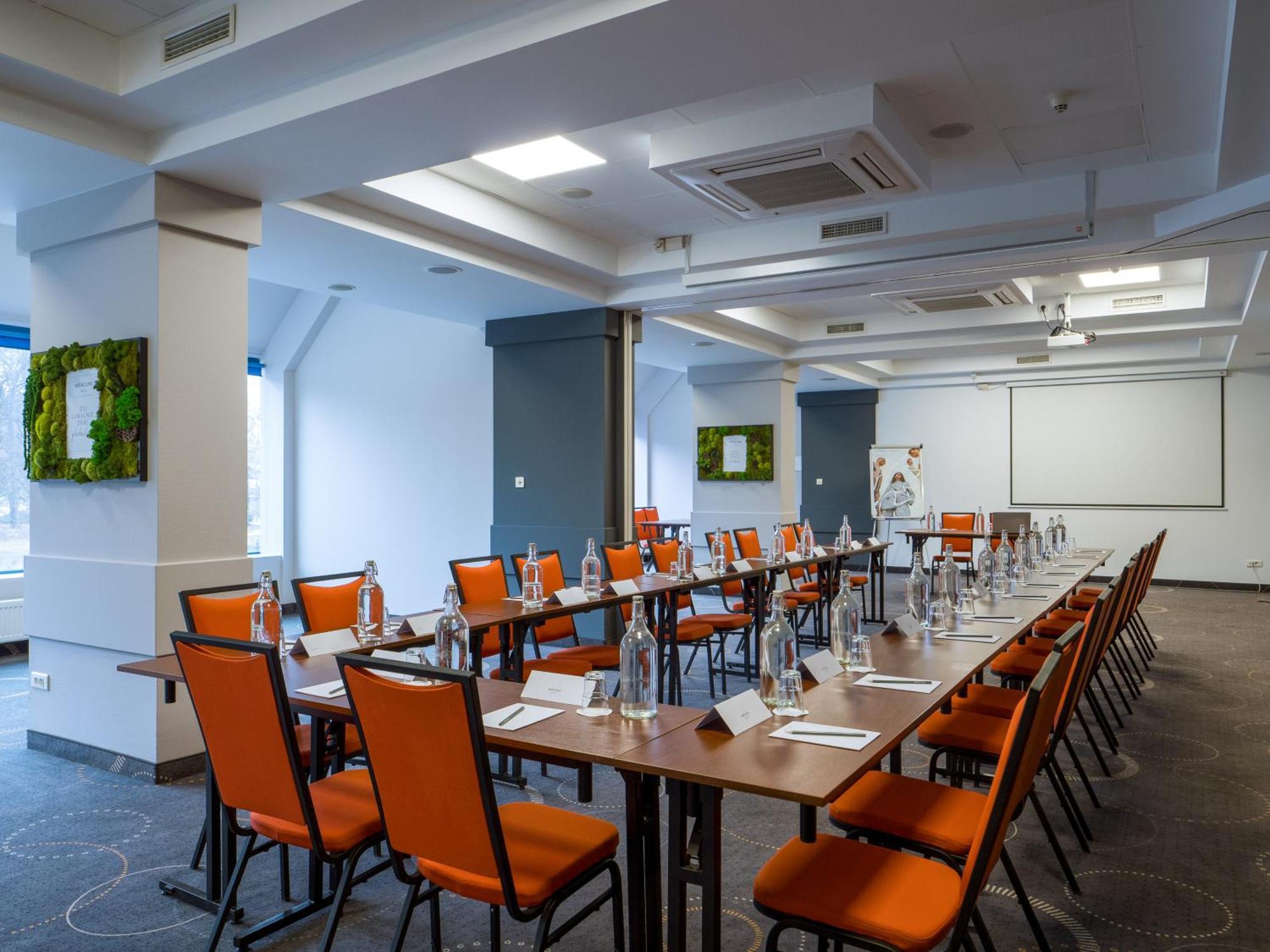 Mercure Czestochowa Centrum Екстер'єр фото